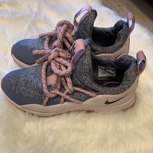 Nike Women’s City Loop